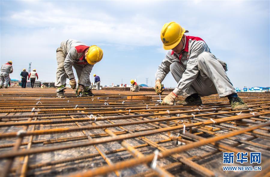 新華網：國內一次性建成規模最大的污水處理廠完成首個單體建設